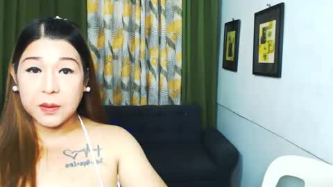 GoddessAira4uTS online show from December 19, 5:07 am