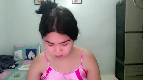 Snapshot of sweetseduction98 chatting on February 3, 5:46 pm Sweetseduction98 online show from February 3, 5:46 pm