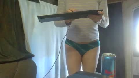 taylafox online show from February 17, 8:15 pm