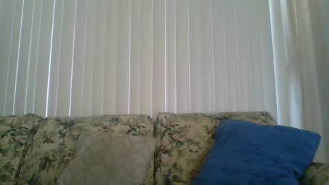 taylafox online show from February 28, 7:35 pm