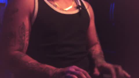 Milo online show from December 13, 2:54 am