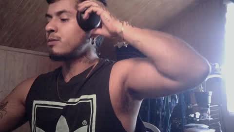 Milo online show from December 16, 8:58 pm