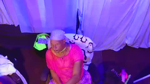 tgirllover69141980 online show from October 26, 12:39 am