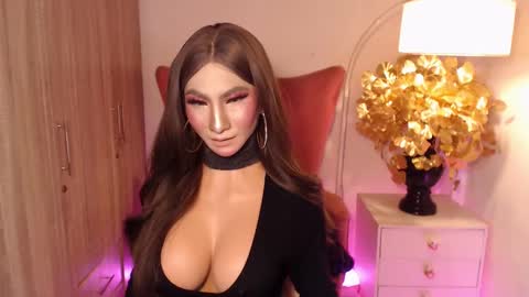 Thalia online show from January 25, 1:46 pm