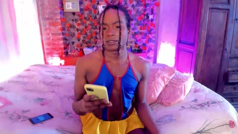 Goldie online show from November 20, 4:07 pm