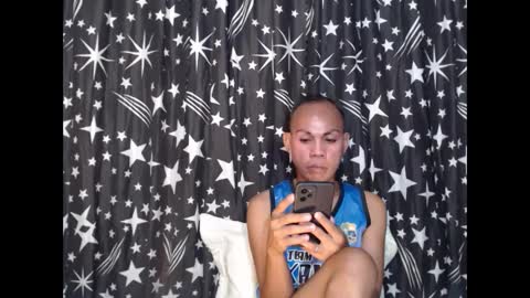 gil online show from March 2, 12:03 pm