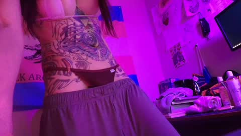 snacks online show from December 4, 3:31 am