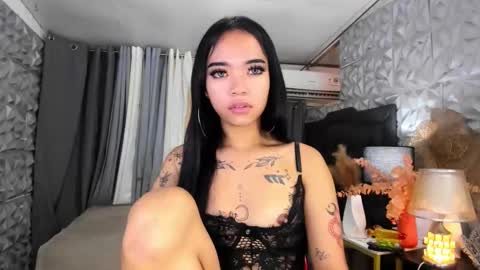 ELLA online show from February 18, 6:39 pm