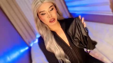 Sam online show from September 30, 6:08 pm