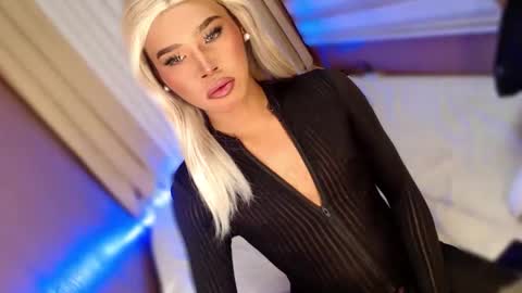 Sam online show from October 2, 8:26 am