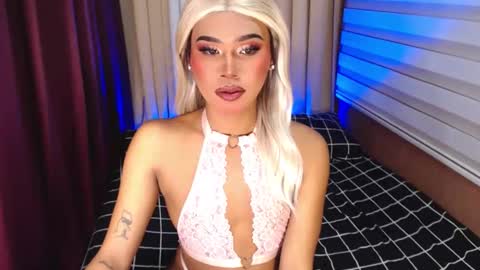 Sam online show from October 28, 10:29 pm