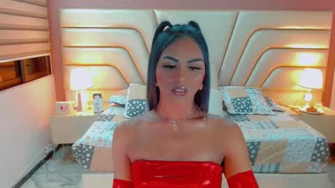 Snapshot of tifannysexy69 chatting on February 8, 4:25 am Tifannysexy69 online show from February 8, 4:25 am