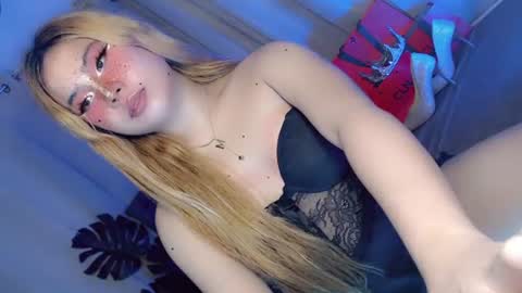 tight_elliana online show from July 12, 11:18 pm