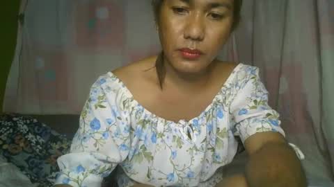 Snapshot of transhottie28 chatting on February 12, 8:50 pm transhottie28 online show from February 12, 8:50 pm