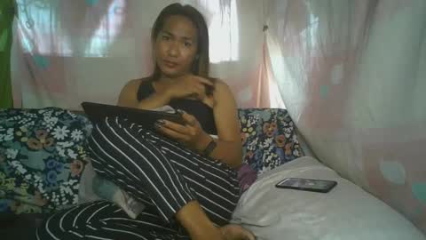 Snapshot of transhottie28 chatting on February 25, 11:55 pm transhottie28 online show from February 25, 11:55 pm