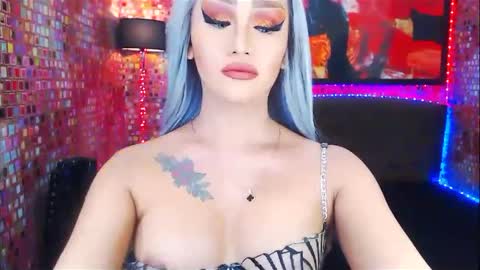 KYLIE BELLA  TS online show from February 22, 7:01 am