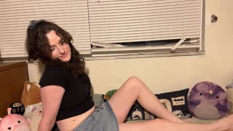 treecups online show from March 3, 2:07 am