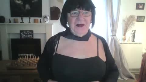 trinity1011 online show from February 21, 9:45 am