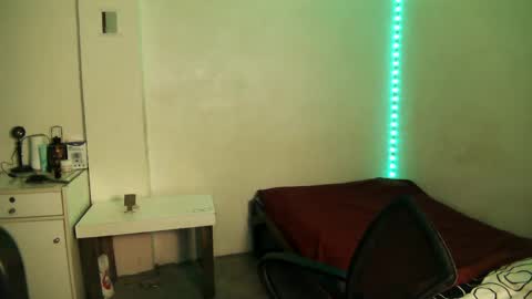 trisha online show from February 18, 2:16 am