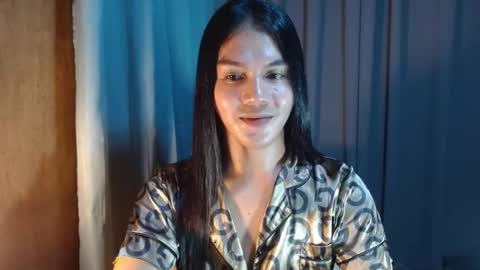 Goddess Mira online show from November 29, 5:15 pm