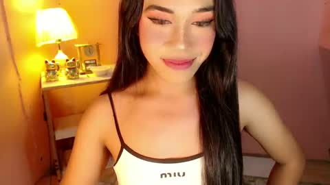 Snapshot of ts_romantika69 chatting on January 6, 5:30 am The Girl Named Romantika online show from January 6, 5:30 am