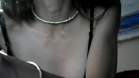 Steffany VonRoe online show from December 12, 6:31 pm