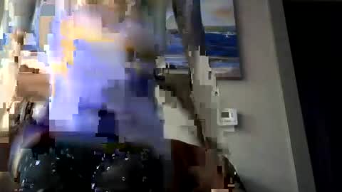 Steffany VonRoe online show from December 13, 5:54 pm