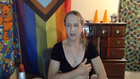 twocumkerry online show from October 30, 6:01 am