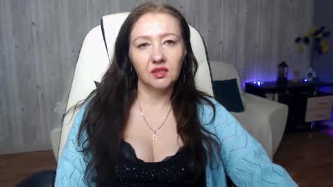 tyramories online show from December 14, 11:05 am