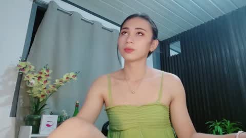 urfave_bbgirl online show from February 1, 11:20 am