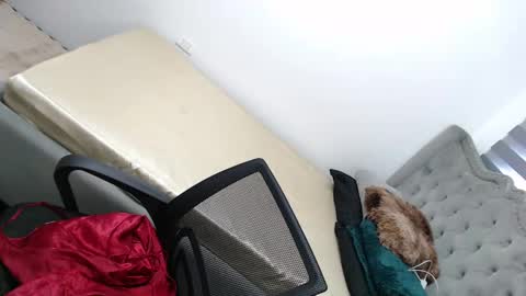 Amira online show from February 22, 12:27 am