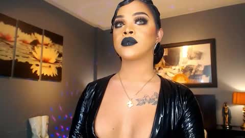 UrMajestyTyra online show from March 10, 2:26 am