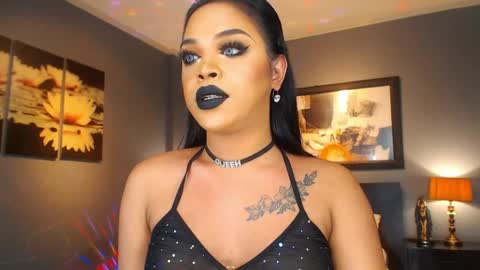 UrMajestyTyra online show from April 16, 1:50 am