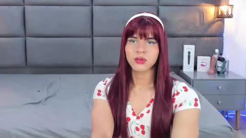 valentino moon online show from October 6, 2:44 am