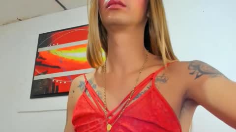 valeriapinkk online show from November 27, 10:44 pm