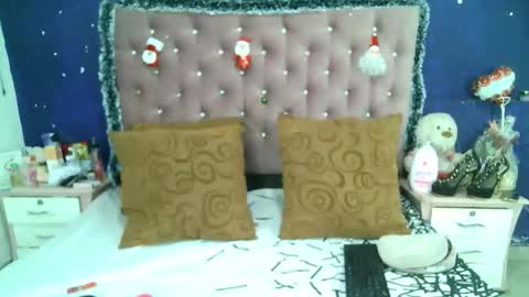 La valerie26 online show from December 14, 9:43 pm