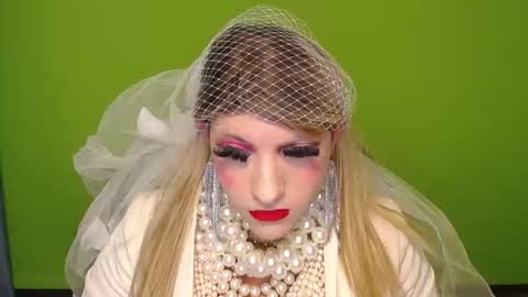 vanesacrossdresser online show from March 2, 5:12 am