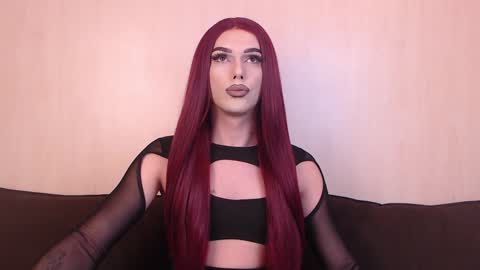 Snapshot of vanessaviperr chatting on December 12, 2:37 am Vanessa online show from December 12, 2:37 am