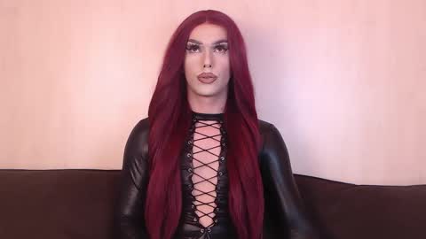 Snapshot of vanessaviperr chatting on February 9, 10:54 pm Vanessa online show from February 9, 10:54 pm