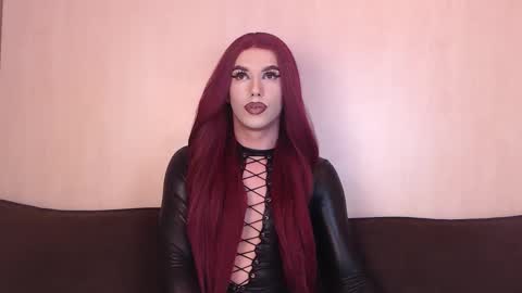 Snapshot of vanessaviperr chatting on February 11, 9:35 pm Vanessa online show from February 11, 9:35 pm