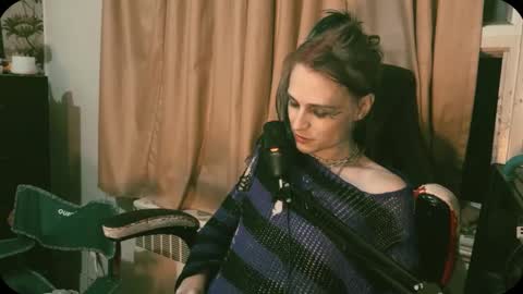 veelucious online show from October 8, 2:46 am