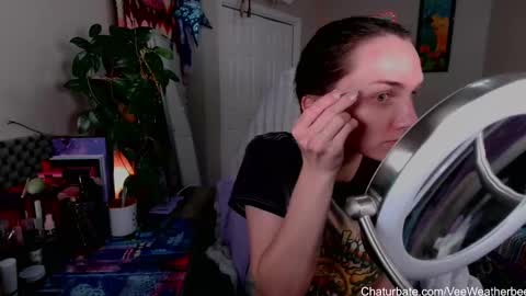 Violet Weatherbee online show from January 3, 6:14 pm