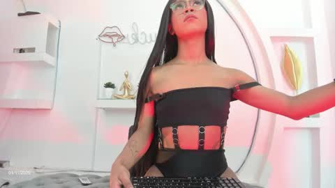 vicky_hottman online show from November 2, 12:41 am