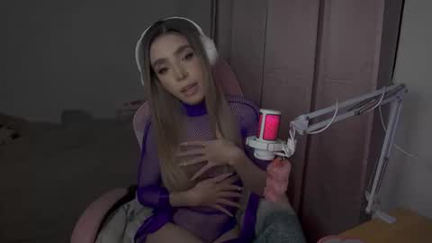 vickydoll28 online show from January 5, 3:32 am