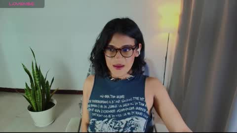 VittaaaPlease help me with your thumbs up its important  online show from January 19, 2:09 am