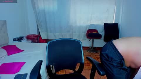 instagram Viviana73215 online show from February 8, 9:32 pm