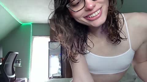 whinybrat online show from December 18, 5:00 pm