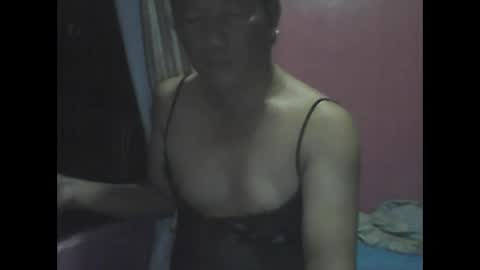 Snapshot of wild_sunflower11 chatting on December 9, 11:36 am wild_sunflower11 online show from December 9, 11:36 am