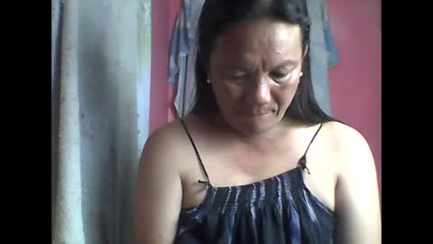 Snapshot of wild_sunflower11 chatting on February 27, 9:43 am wild_sunflower11 online show from February 27, 9:43 am