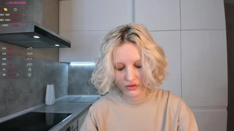 Zara online show from December 3, 5:04 am